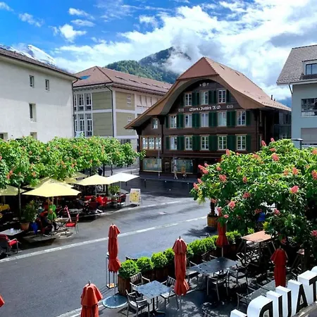 Swisshut Modern 10min West Station - Markt Vakantiehuis *